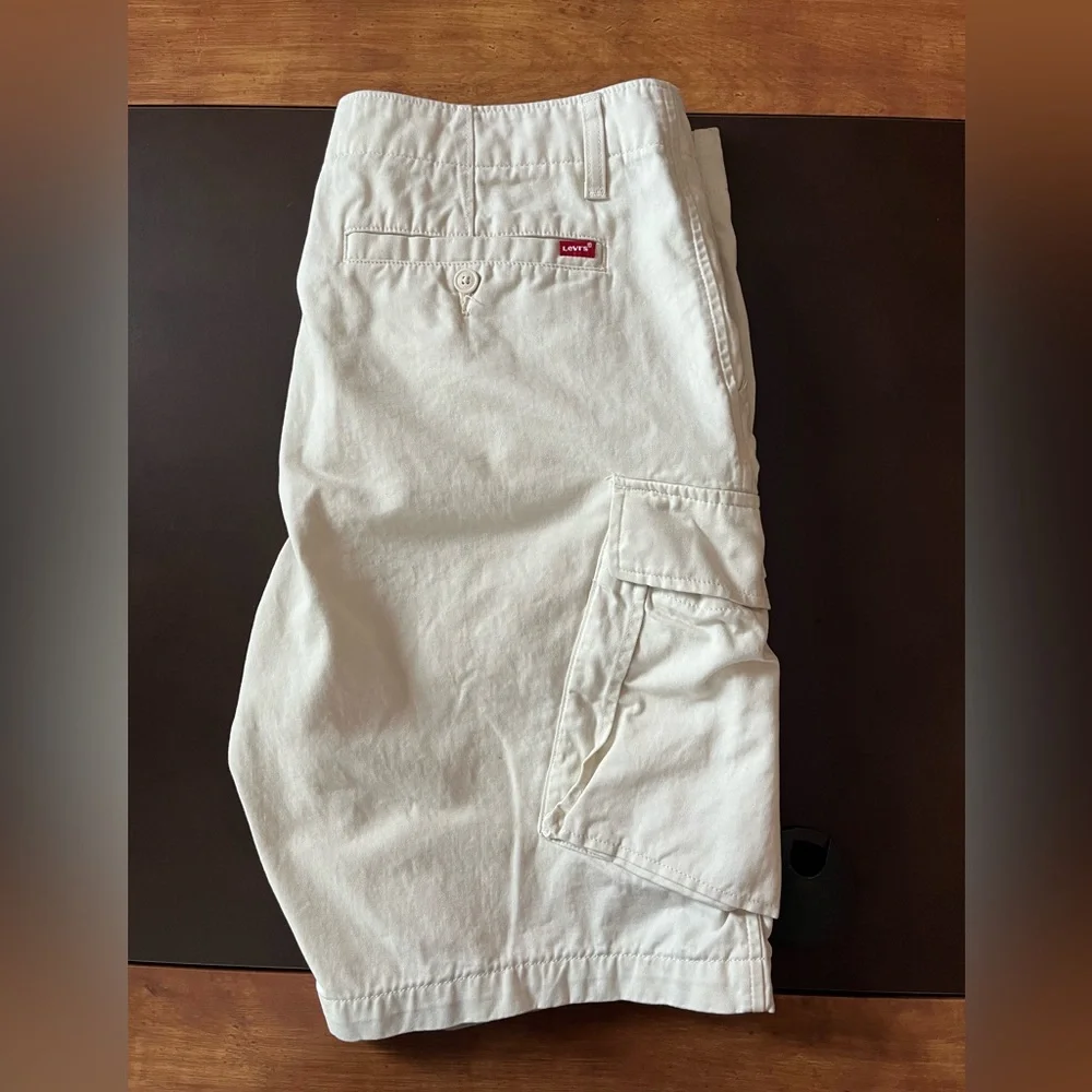 Levi’s cargo shorts